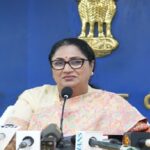 CM रेखा का ऐलान: दिल्ली में 1 अप्रैल से ‘लखपति बिटिया योजना’ शुरू, ₹1 लाख से ज्यादा की मिलेगी मदद