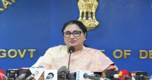 CM रेखा का ऐलान: दिल्ली में 1 अप्रैल से ‘लखपति बिटिया योजना’ शुरू, ₹1 लाख से ज्यादा की मिलेगी मदद